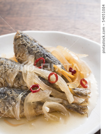  醃的鯖魚 54051084