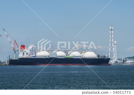 LNG carrier carrying thermal power plant and liquefied natural gas 54051773