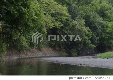 在雨季的Nazukuda 54053265