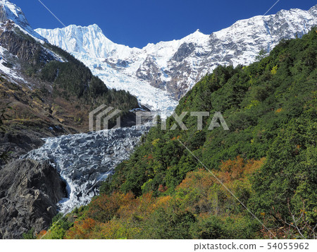 Yunnan Umelyo Snow Mountain-Ameinaga Glacier Mingyong glacier, Meili Snow Mountain 54055962