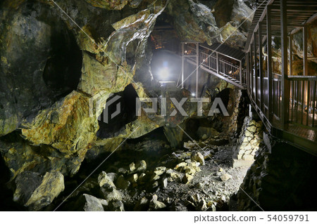 Silver mine trace of Ginzan hot spring 54059791