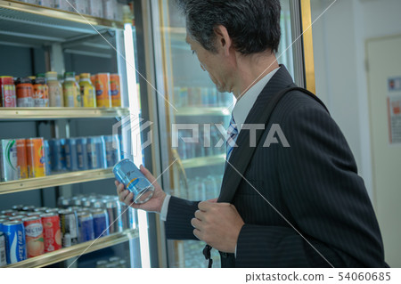 Convenience Store, drink, company employee 54060685