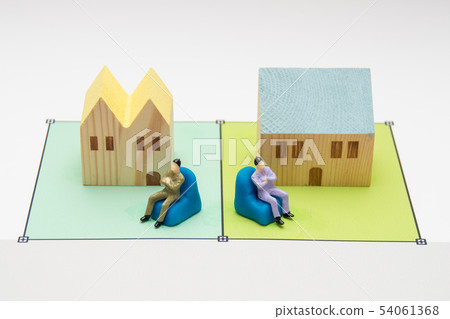 Land boundary trouble real estate image Land boundary trouble real estate image 54061368