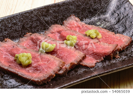 日本牛肉Tataki 54065039