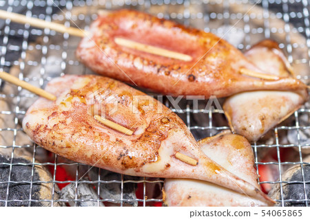 Squid_charcoal-grilled (charcoal grilled, grilled grilled, seven rings, one person, home drinking, barbecue, BBQ, grilled meat, beef 54065865