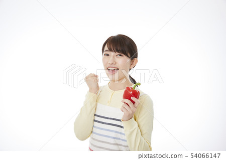 Housewife Housewife 54066147