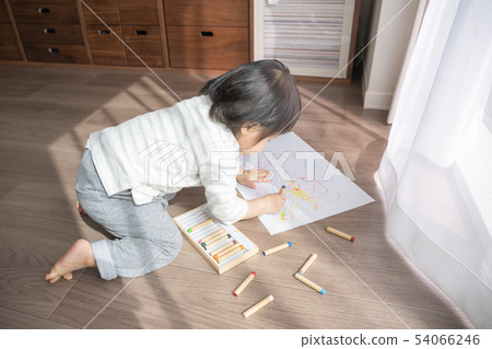 Kid drawing Kid drawing 54066246