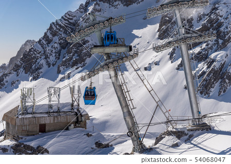 China Lijiang Jade Dragon Snow Mountain China Jade Dragon Snow Mountain 54068047