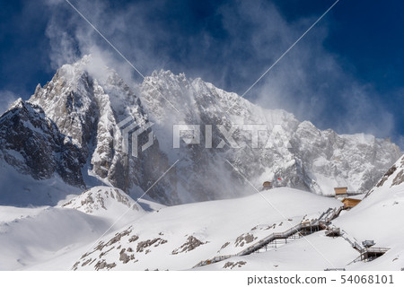 中國麗江玉龍雪山 中国観光スポット China Jade Dragon Snow Mountain 54068101