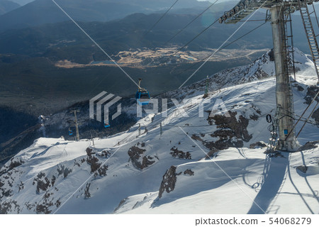 China Lijiang Jade Dragon Snow Mountain China Jade Dragon Snow Mountain 54068279