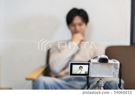 男子拍攝視頻 54068818