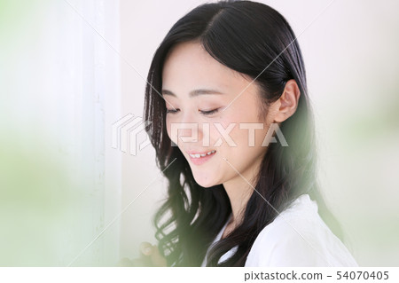 年輕女子（美女形象） 54070405