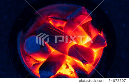 Seven Rings and Binchotan Charcoal-grilled barbecue, grilled chicken, grilled meat Seven Rings and Binchotan Charcoal-grilled barbecue, grilled chicken, grilled meat 54072307