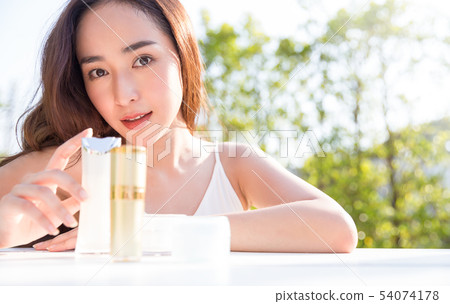Woman beauty summer 54074178
