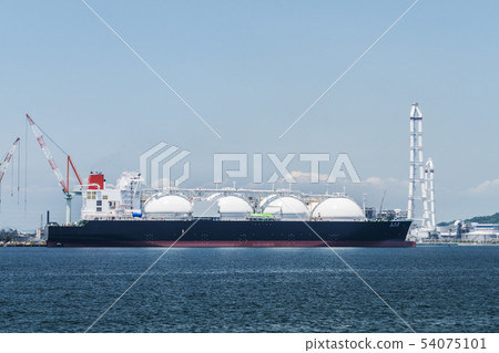 LNG carrier carrying thermal power plant and liquefied natural gas 54075101