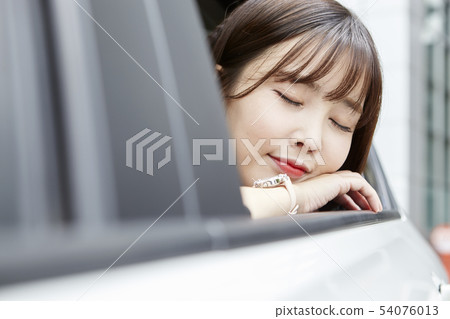 Car, drive, travel, vacation, vacation, young woman 54076013