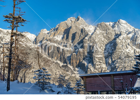 中國麗江玉龍雪山 中国観光スポット China Jade Dragon Snow Mountain 54079195