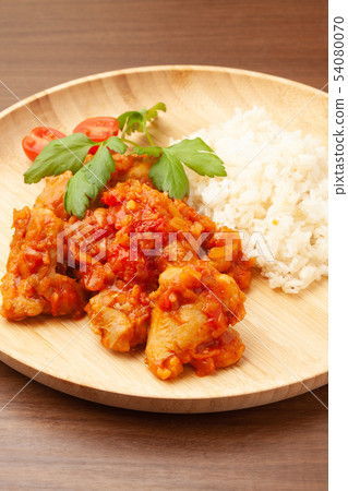Tomato stew with chicken and butter rice 54080070