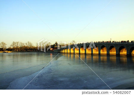 通向未來的橋樑 54082007