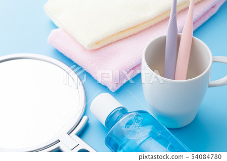 Toiletries Toiletries 54084780