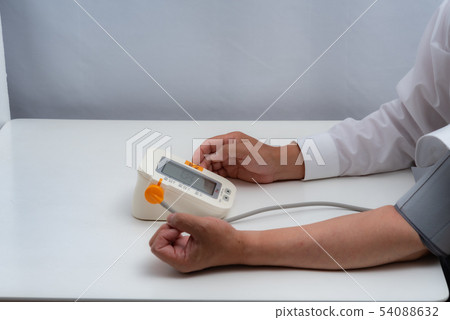 Blood pressure measurement Blood pressure measurement 54088632