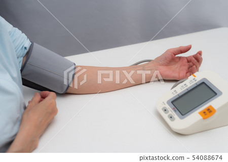Blood pressure measurement Blood pressure measurement 54088674