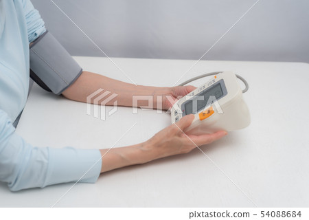 Blood pressure measurement 54088684