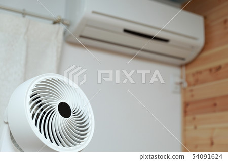 Circulator (fan lifestyle midsummer cool hot appliance solar power living room) 54091624
