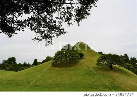 Suizenji公園在雨中 54094754