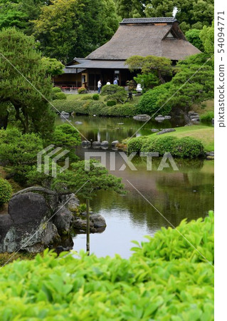 Suizenji Park in the rain Suizenji Park in the rain 54094771