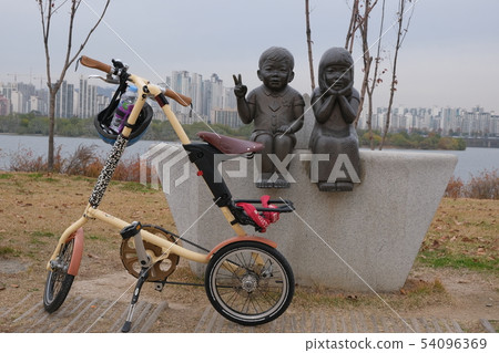 跨步自行車外觀 跨步自行車外觀 54096369