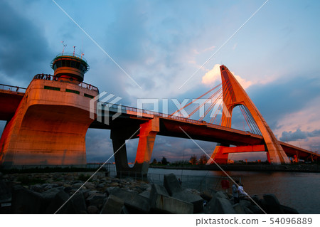 台灣屏東大鵬灣跨海大橋Asia Taiwan Pingtung Bridge 54096889