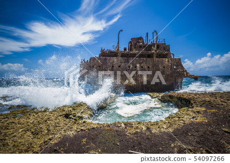 Shipwreck klein curacao at sea 54097266