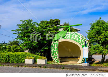 Konagai-cho fruit bus stop: Melon [Kawaha-shi, Nagasaki Prefecture Konagai-cho] 54097465