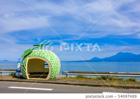 Konagai-cho fruit bus stop: Melon [Kawaha-shi, Nagasaki Prefecture Konagai-cho] 54097489