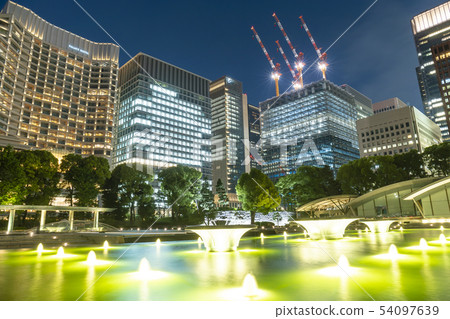 [Night scene] Marunouchi Wadakura Fountain Park 54097639
