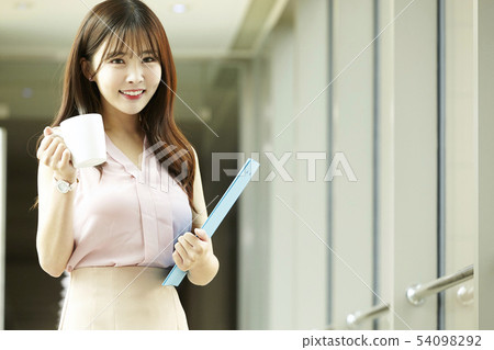 Company, office, office, building, corridor, office worker, business woman Company, office, office, building, corridor, office worker, business woman 54098292