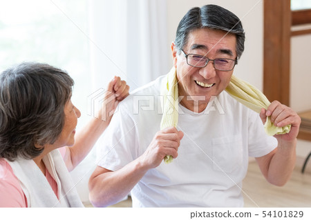 積極的高級形象 54101829