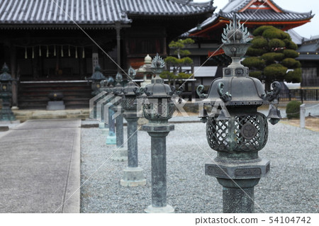 Main temple and temple of Sakamiji Temple Main temple and temple of Sakamiji Temple 54104742