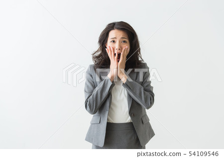 職業女性失敗，睡眠過度 54109546