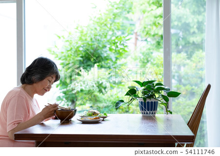 高級孤兒形象 54111746