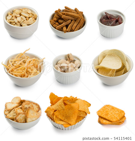 Salty beer snacks 54115401