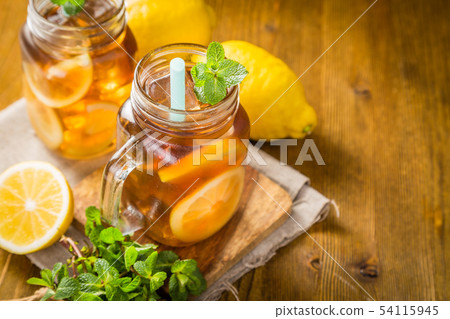 Iced tea in glass jars 54115945