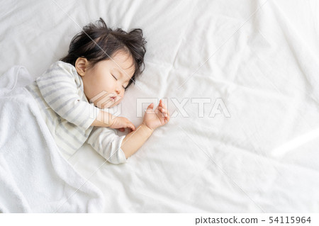 兒童午睡 54115964