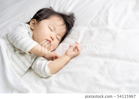 Child nap sleep 54115967
