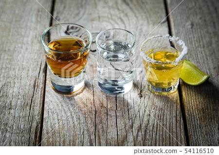 Selection of alcoholic drinks 54116510