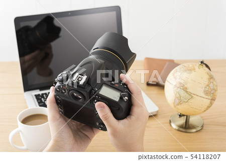 With digital single-lens reflex camera 54118207