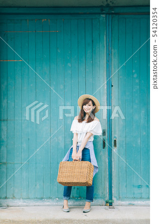 夏季科德女人 夏季科德女人 54120354