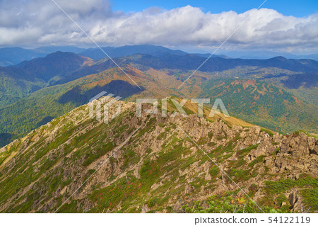 在秋天的Oze觀看Oze北部的Hakkai和Mt. Takegakura山區 54122119