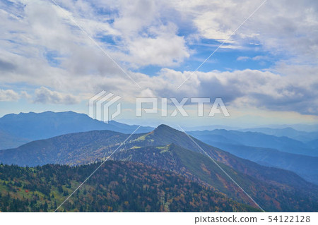 從Mt.山頂附近向西南側(Ashigatake)的景色。 從Mt.山頂附近向西南側(Ashigatake)的景色。 54122128